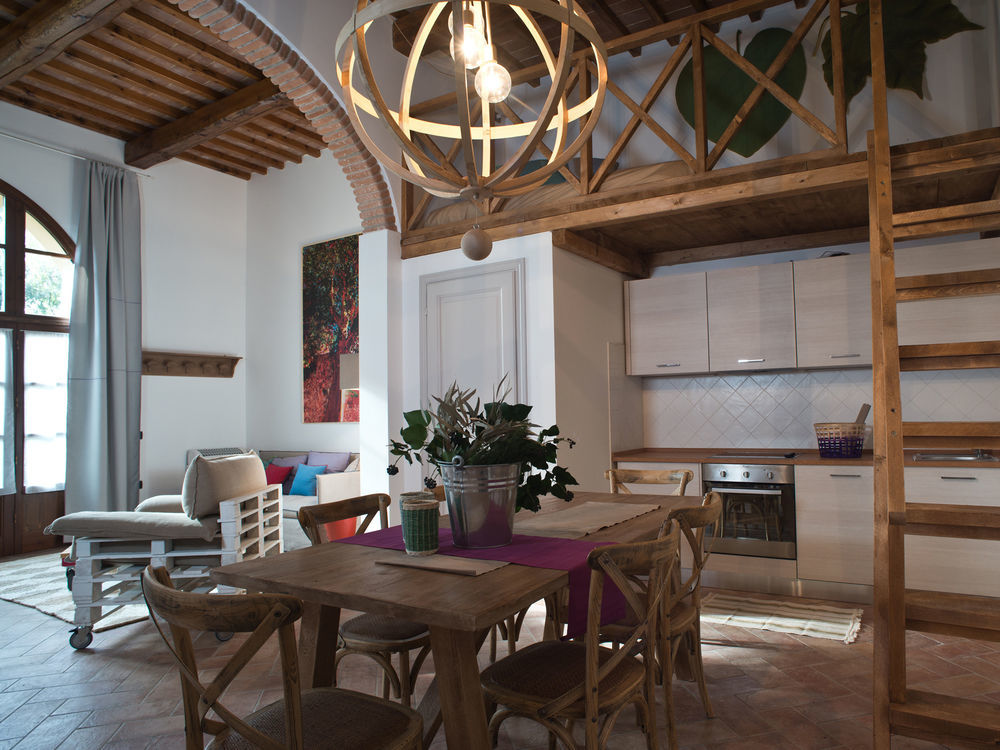Il Castello Di San Ruffino Hotel Lari Екстериор снимка