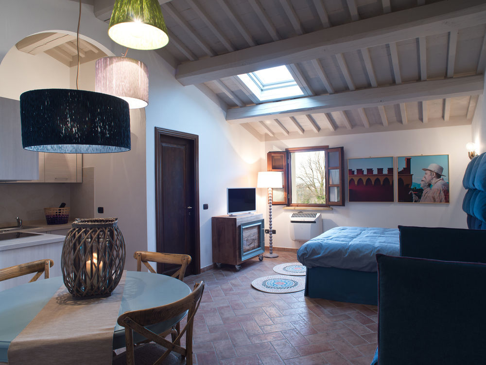 Il Castello Di San Ruffino Hotel Lari Екстериор снимка