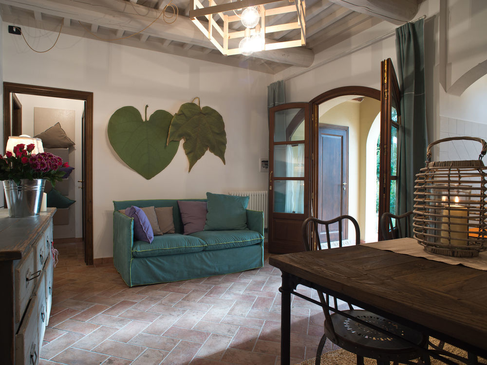 Il Castello Di San Ruffino Hotel Lari Екстериор снимка