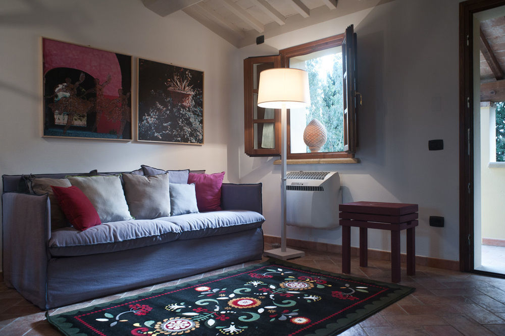 Il Castello Di San Ruffino Hotel Lari Екстериор снимка
